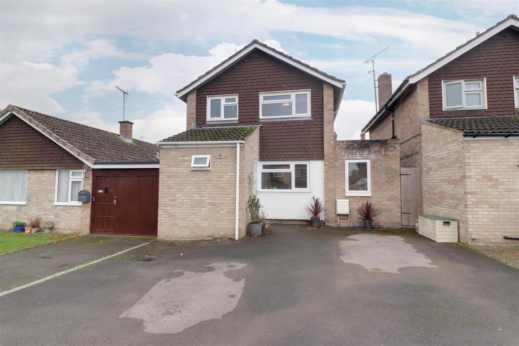 Main image of property: Elmlea Road, Kings Stanley, Stonehouse