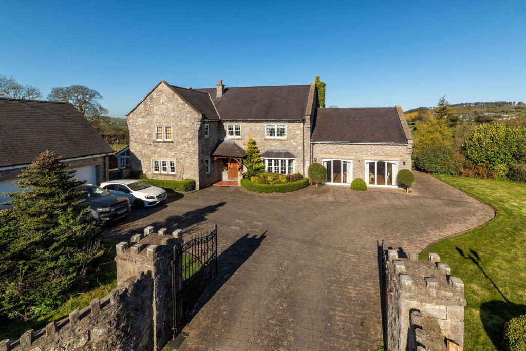 Main image of property: Pentre Bach, Marian, Trelawnyd LL18 6EB