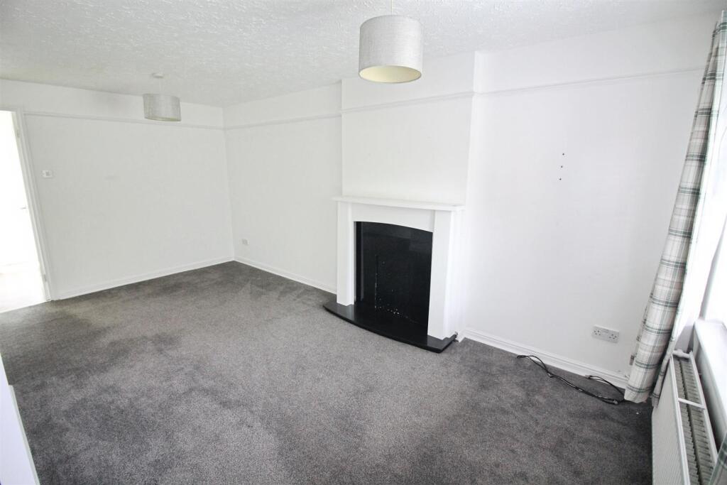 Raylands Lane, Middleton, Leeds photo 3