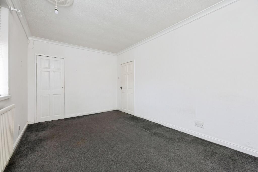 House in North Tyneside, North East - More
