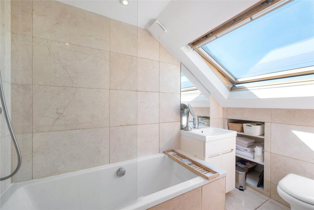 Stephendale Road, Fulham, London, SW6 - More