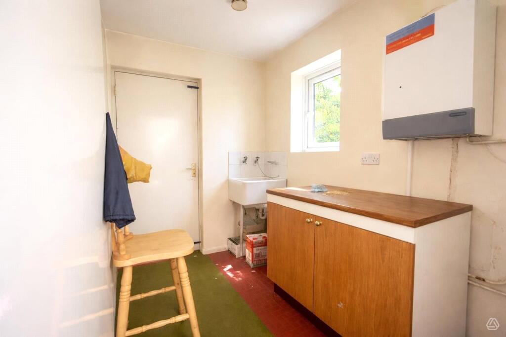 House in Winkfield, Martin's Heron - View 4