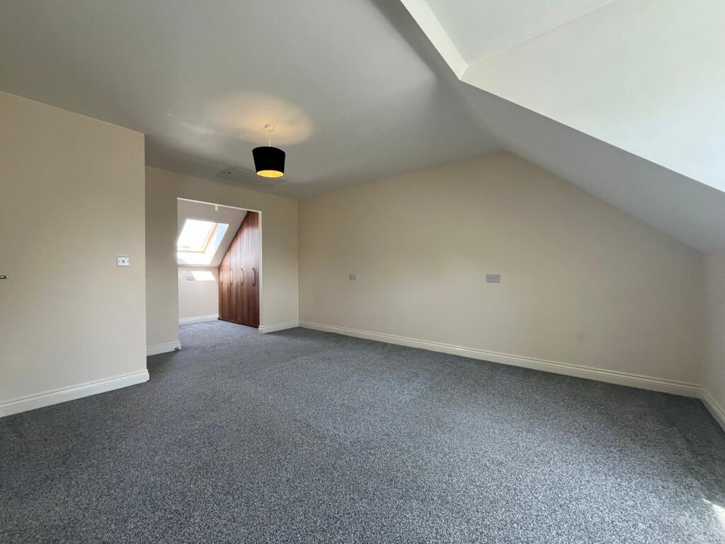 House in Peterborough, Orton Northgate, Orton Waterville - More
