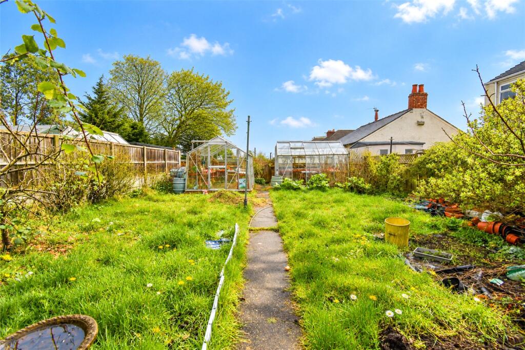 Sandbrook Lane, Moreton, Wirral photo 4