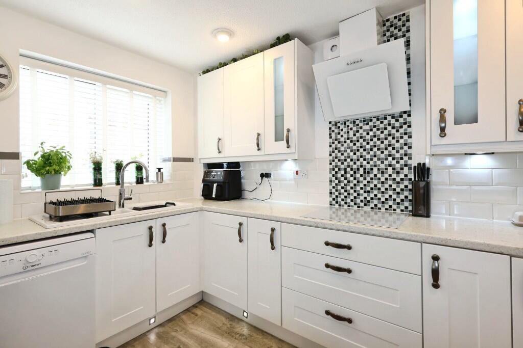 13, Summerfields, Lytham St. Annes, Lancashire, FY8 photo 3