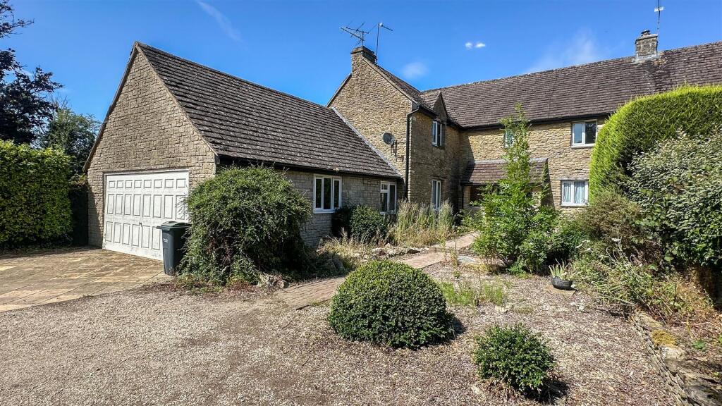 Main image of property: Oxleaze Lane, Hankerton
