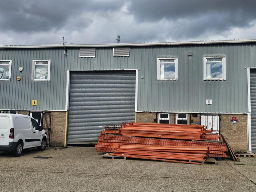Main image of property: Unit 7, Castleacres Industrial Park, Castle Road, Sittingbourne, Kent, ME10 3RZ