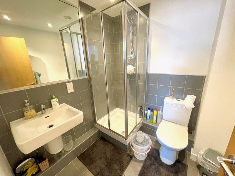 Apartment in Wrexham City Centre, Offa - More