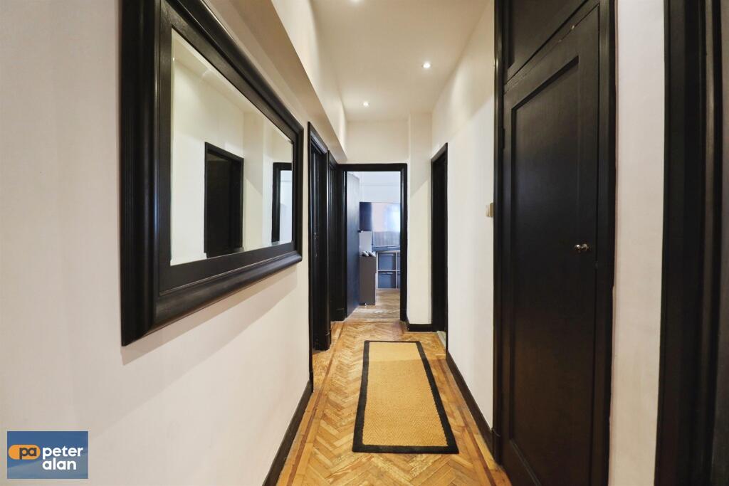 Apartment in Cardiff - More