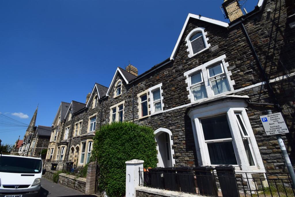 Main image of property: 21 Piercefield Place, Cardiff