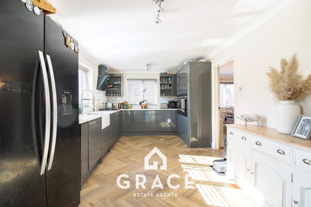 Ashcroft Road, Ipswich - View 6