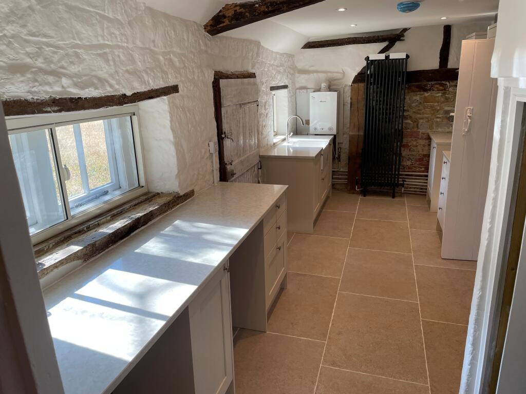 House in Chichester, Woolbeding with Redford - View 5