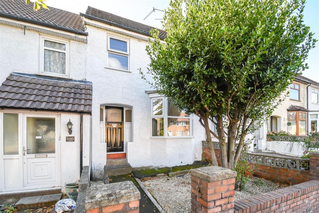 Main image of property: Gladstone Road, Barry