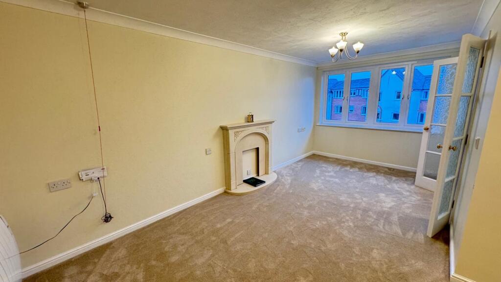 Apartment 46, Hazledine Court, Longden Coleham, Shrewsbury, SY3 7BS photo 2