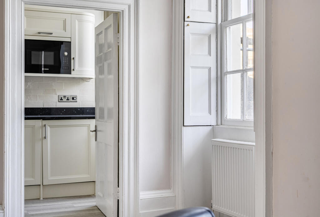 Apartment in Bath, Kingsmead - More