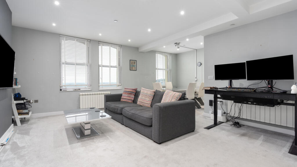 Apartment in Douglas - View 4