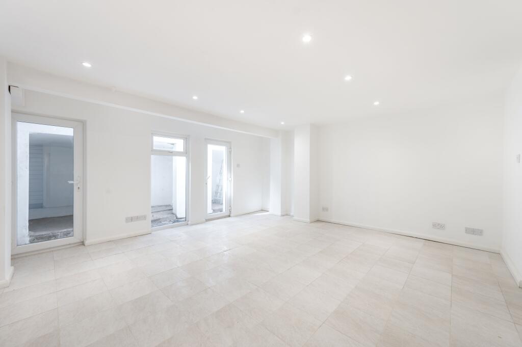 Apartment in London, North Kensington - More