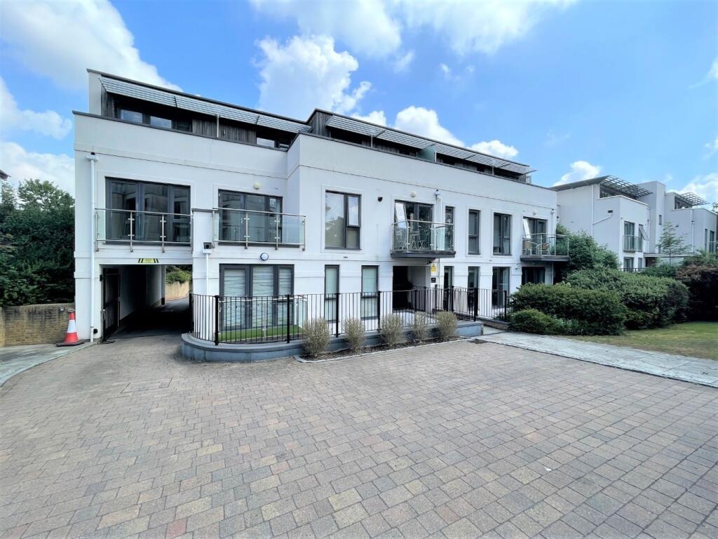 Main image of property: Ibis Court, 135 Albemarle Road, Beckenham, Kent, BR3