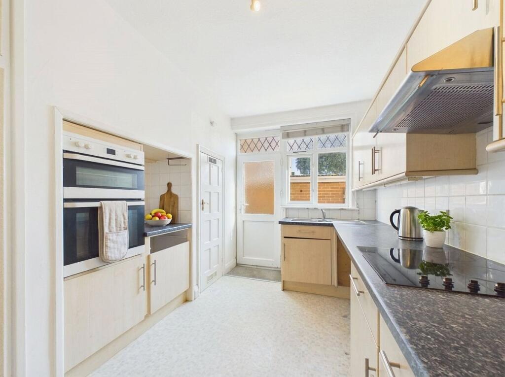 Bridle Dene, 943 Castle Lane East, Bournemouth, Dorset, BH7 photo 3