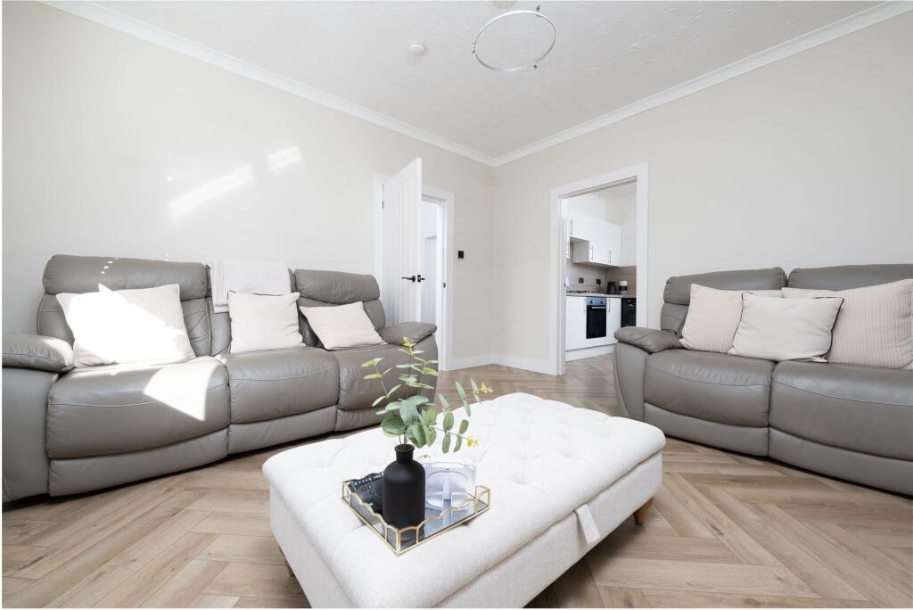 House in Paisley, Inverclyde - View 5