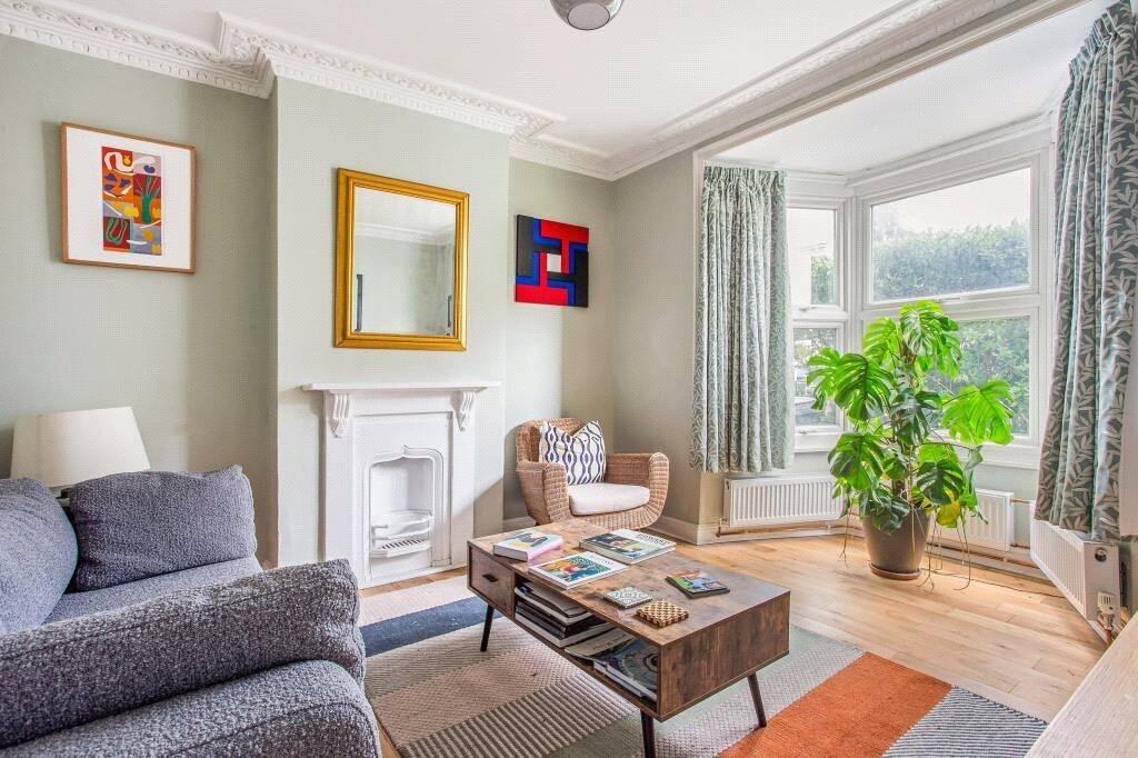 House in Slough - View 2