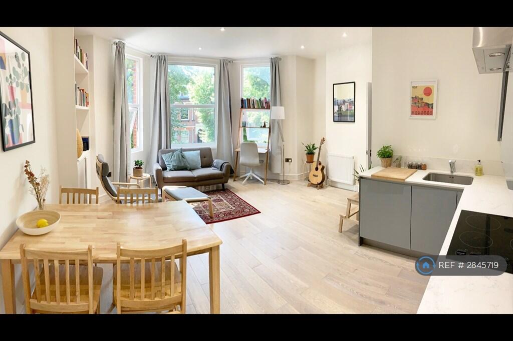 Main image of property: Park Avenue, London, NW2