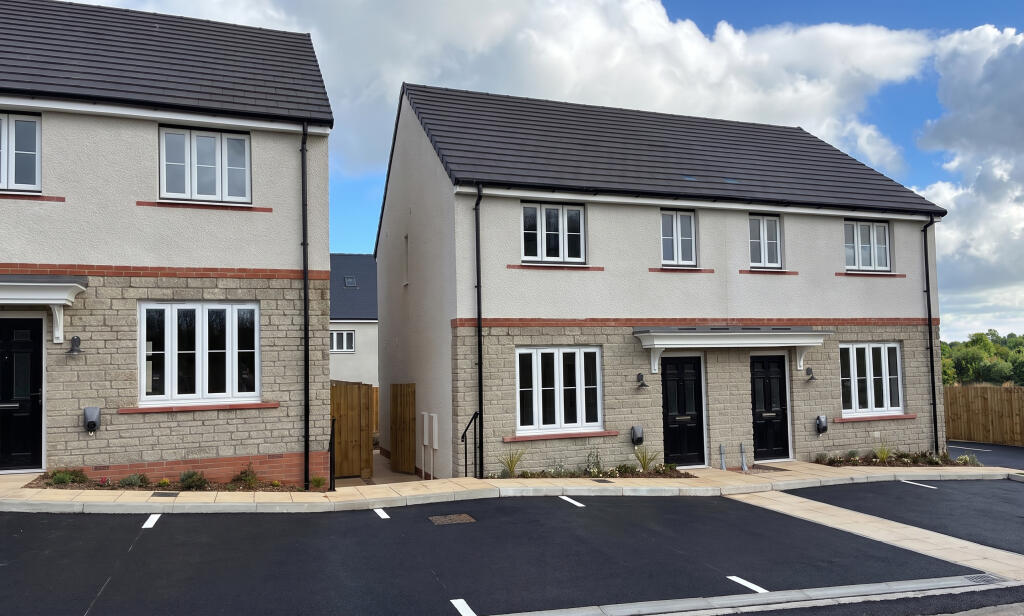 Main image of property: Treledan Way,
Saltash,
PL12 6PR