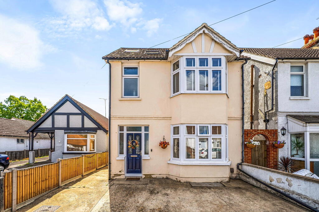 Main image of property: Stunning & Spacious Period Home - Over 1600sq ft + Summerhouse