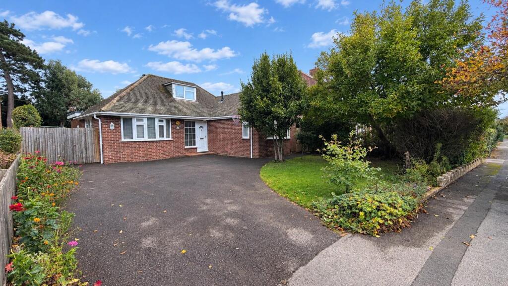 5-bed detached on Seafield Park Road, Hill Head,Fareham, £769,000