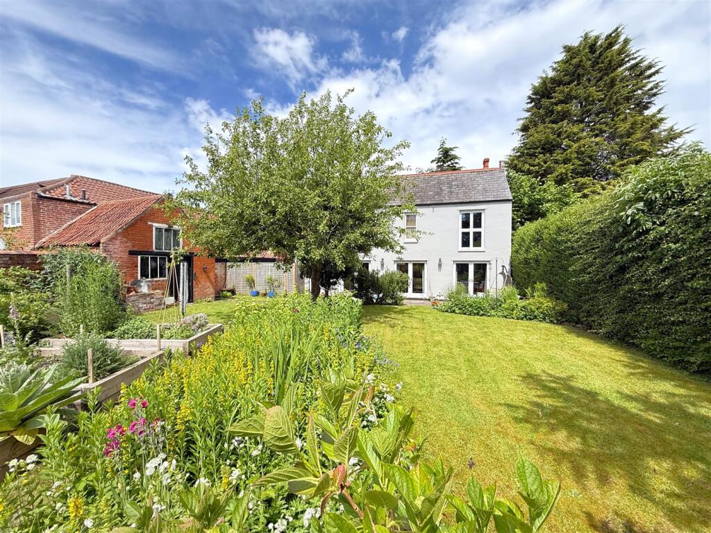 House in Rushcliffe, East Bridgford - View 3
