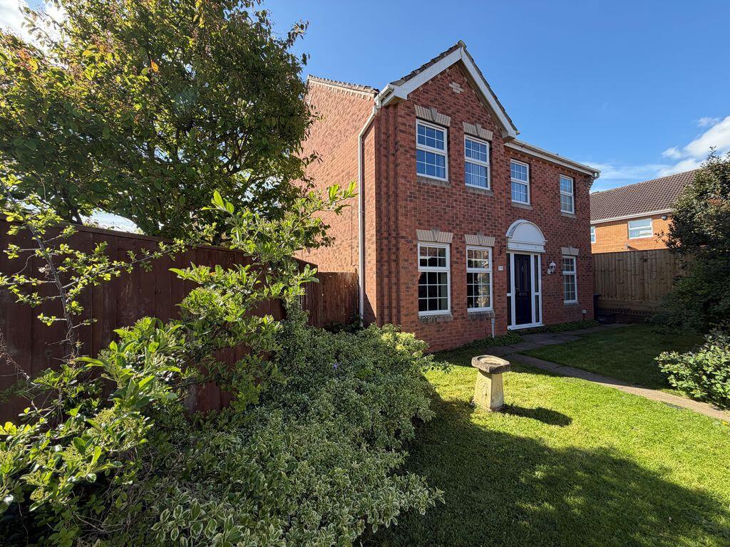 4-bed detached on Fynamore Gardens, Calne, £478,500