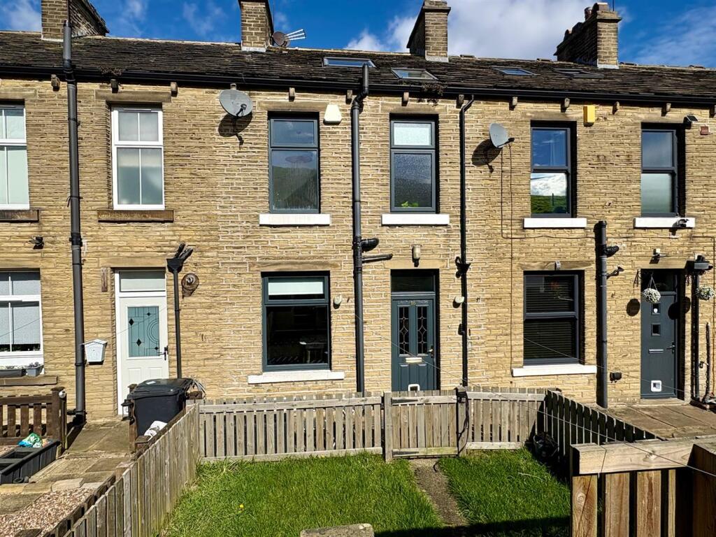 Main image of property: Banks End Road, Elland