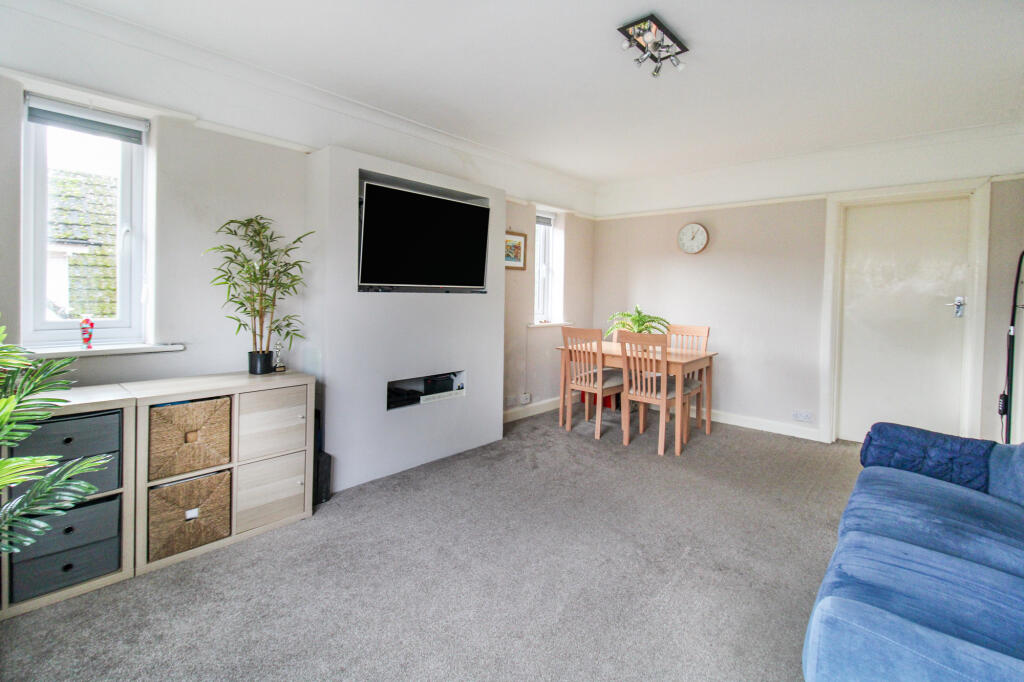 Apartment in Guildford - View 5