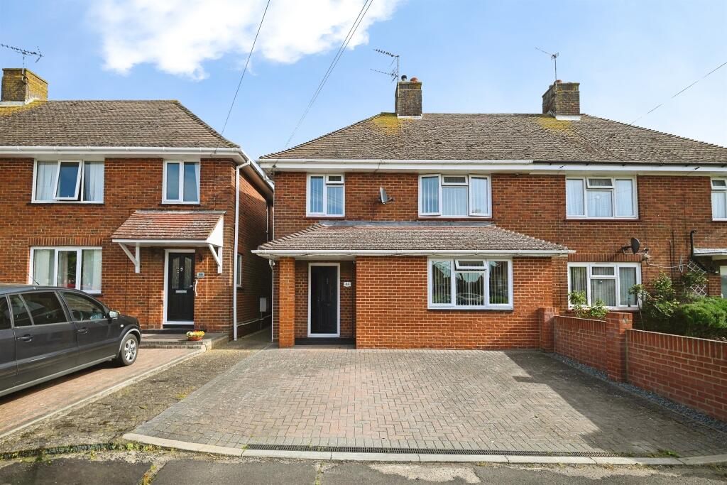 Main image of property: Homewood Avenue, Sittingbourne