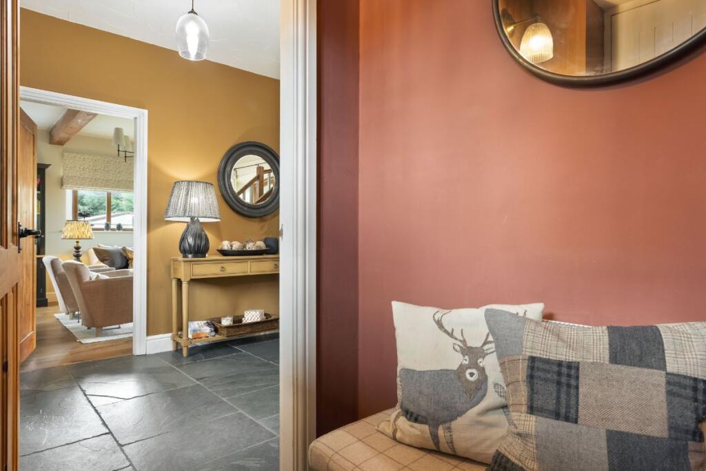 House in Natland, New Hutton - View 4