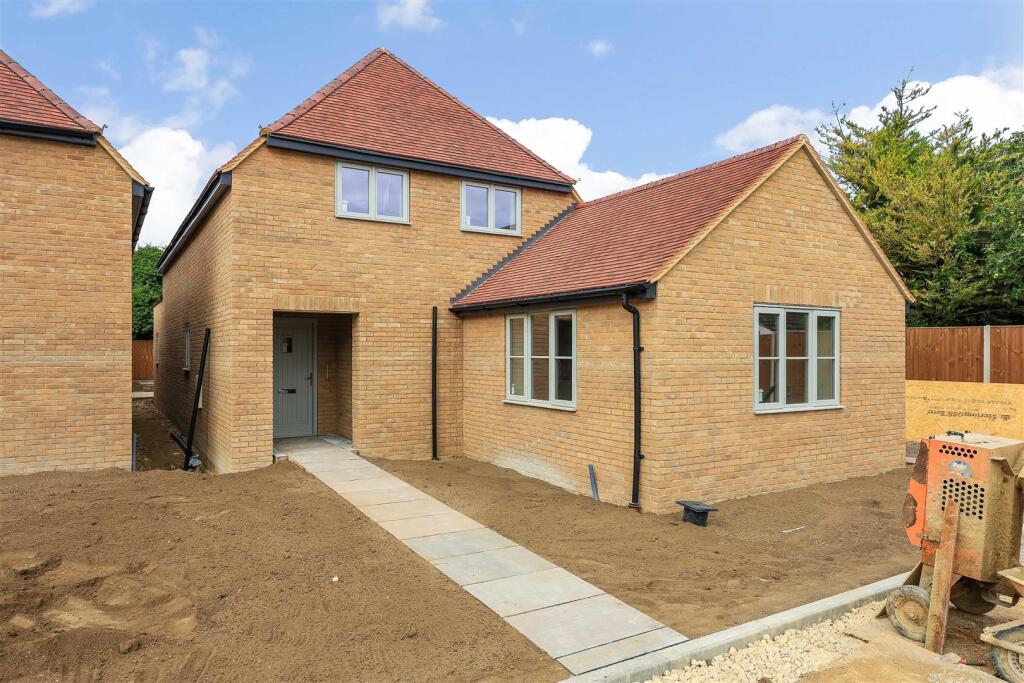 Main image of property: Fowlmere Road, Foxton, Cambridge