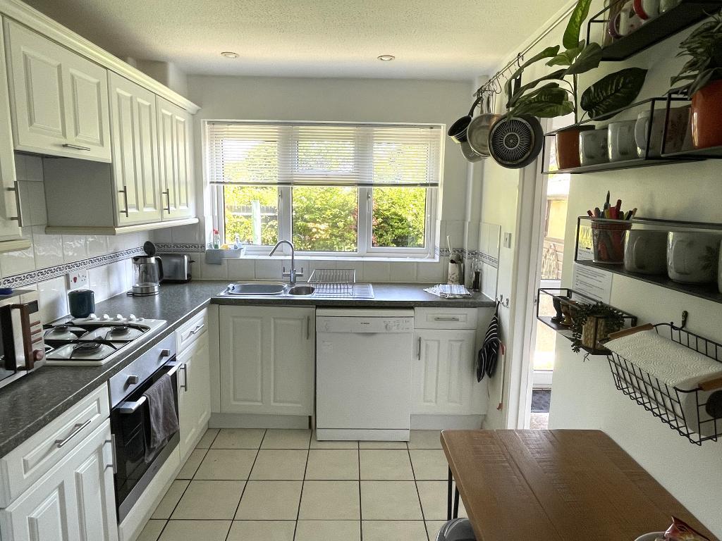 Harold Close, North Bersted, Bognor Regis, West Sussex, PO21 5UL photo 2