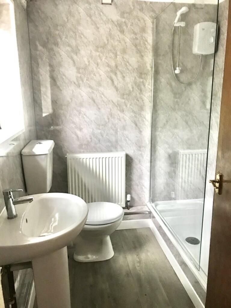 House in Worcester - View 4