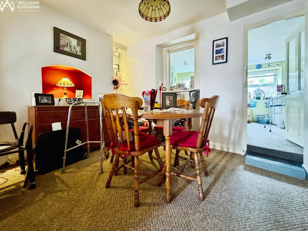 House in Holyhead, Porth-y-Felin - More