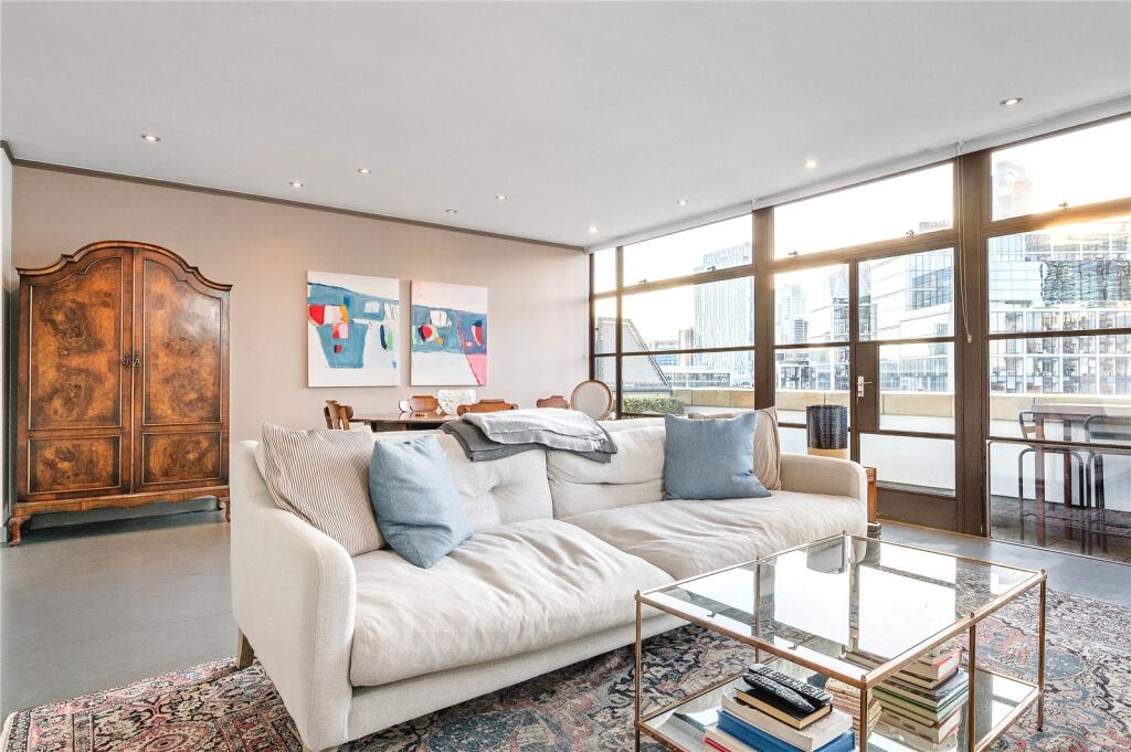 Main image of property: Exchange Building, 132 Commercial Street, London, E1