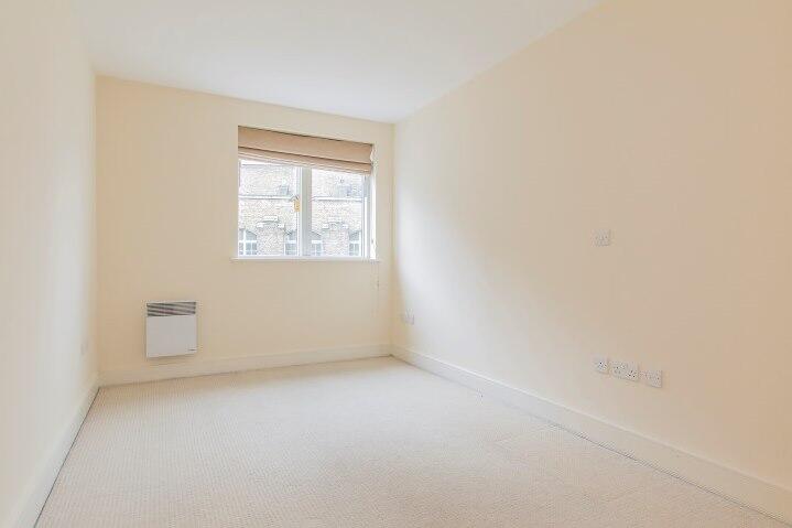 Apartment in London, Royal Borough of Greenwich - View 4