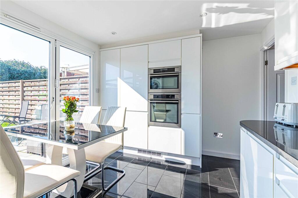 Additional image 3 of High Street, London Colney, St. Albans, Hertfordshire, AL2