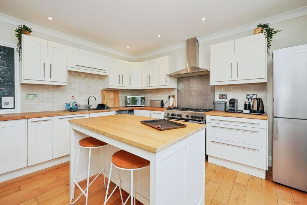 House in Tonbridge - View 5