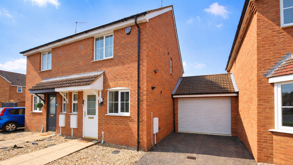 Main image of property: Wheatsheaf Court, DEEPING ST NICHOLAS