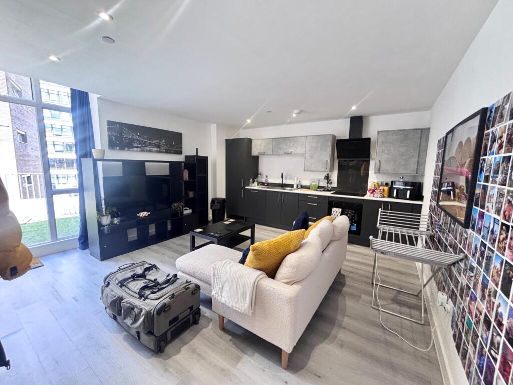 Main image of property: George Street, HULL