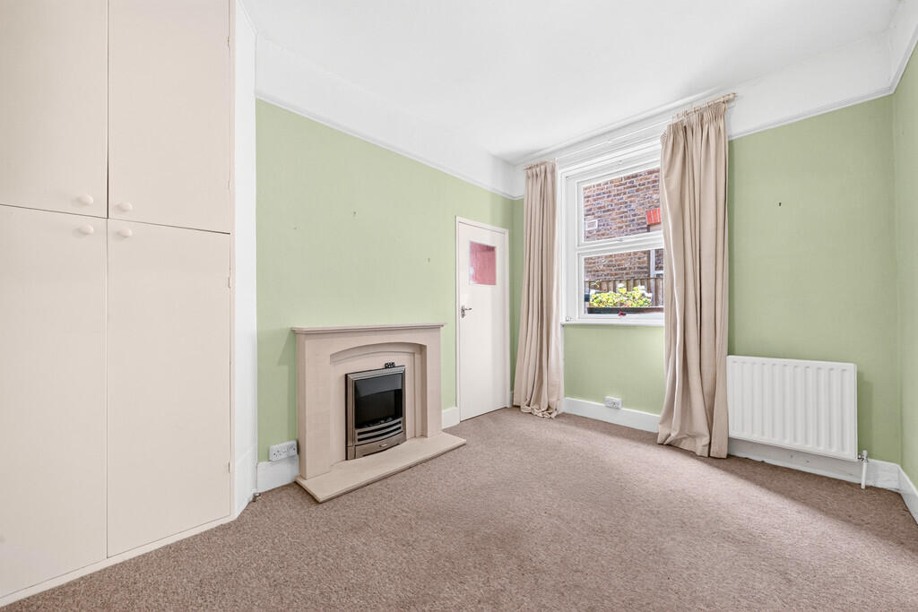 Apartment in London - View 5
