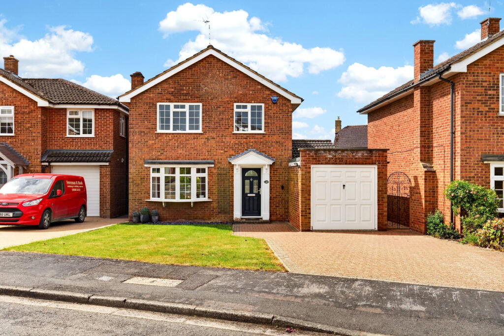 Tavistock Close, Woburn Sands, MK17