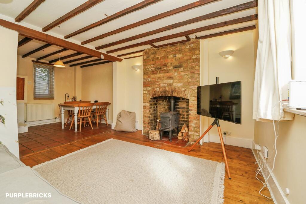 House in Gloucester - View 4