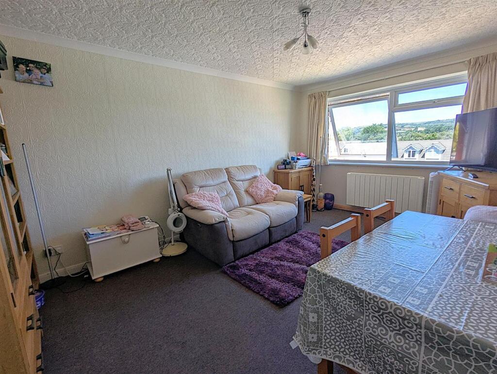 East Yar Road, Sandown - View 4