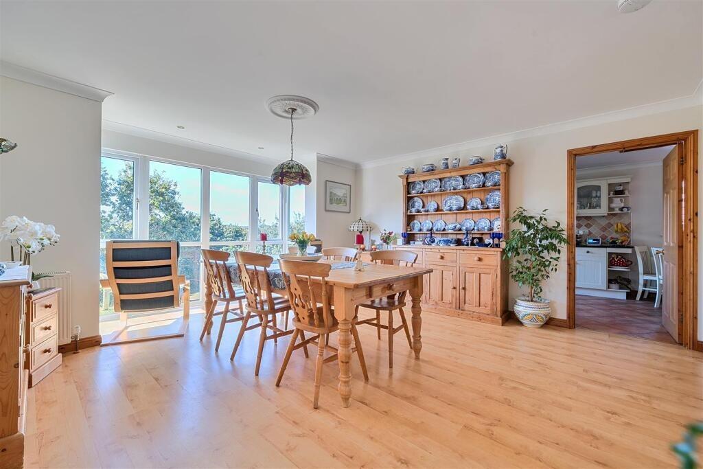 Spacious family home, Helston – pohled 4